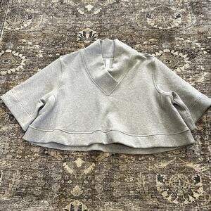 Lululemon Know Your Angles Poncho Sweater Pullover Cropped Gray Women's M